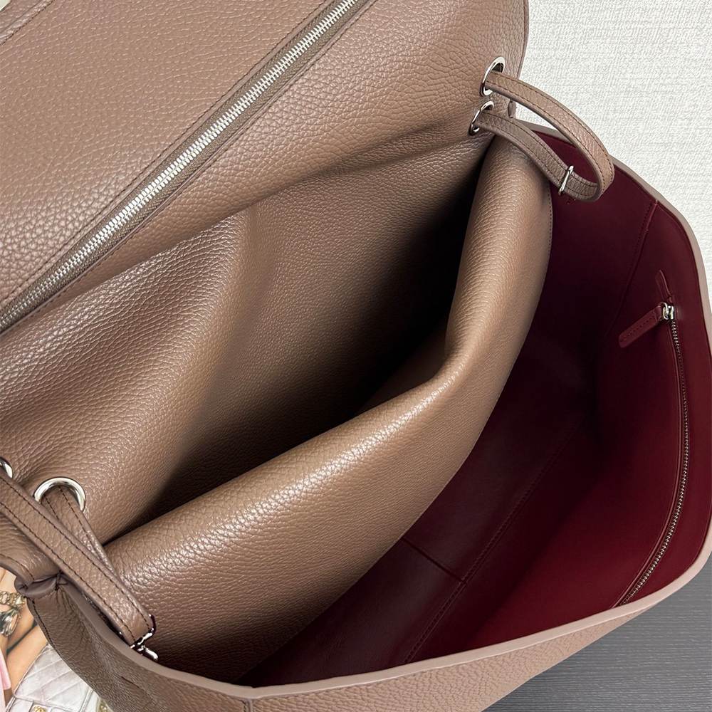 Ch**el Maxi Flapbag(HIGH-END GRADE)
