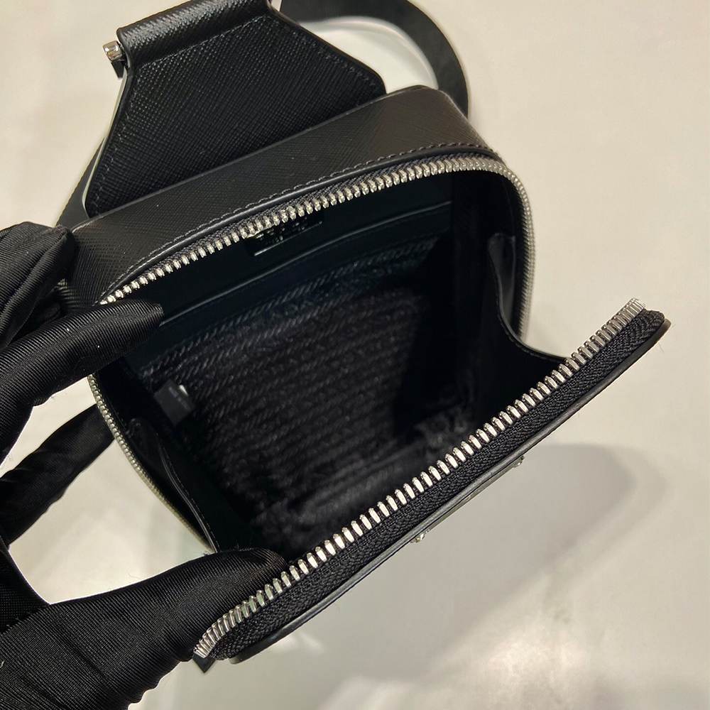Pra*a Brique Saffiano leather bag(HIGH-END GRADE)